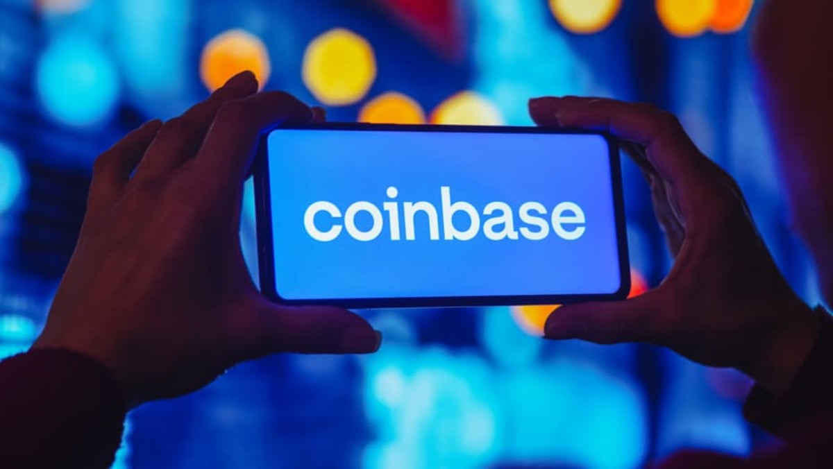 Coinbase lanzará futuros que combinan acciones tecnológicas y ETF de  Bitcoin y Ethereum de BlackRock - Cripto247 - Últimas noticias sobre  Bitcoin, Ethereum, blockchain y criptomonedas